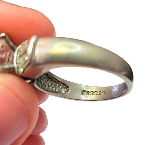 Vintage ring size 8.5 - Picture 3 of 4